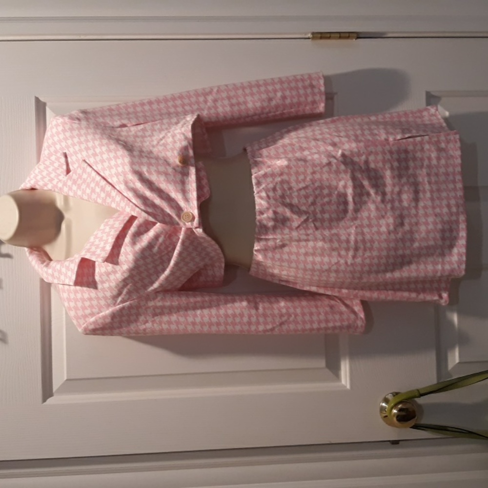 Classy pink white crop blazer and skirt Set